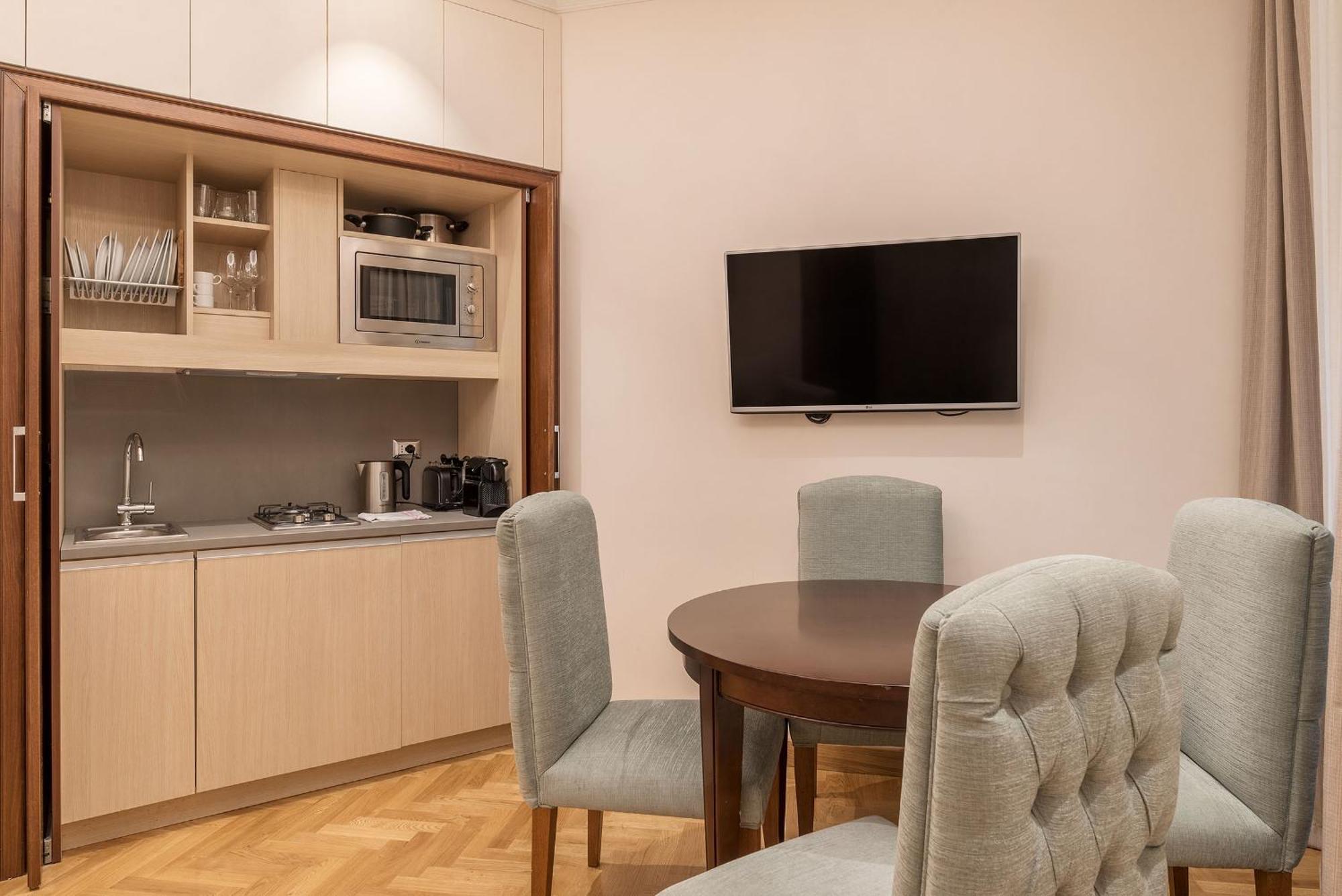 900 Apartments Lazio, Emilia & La Corte Рим Номер фото